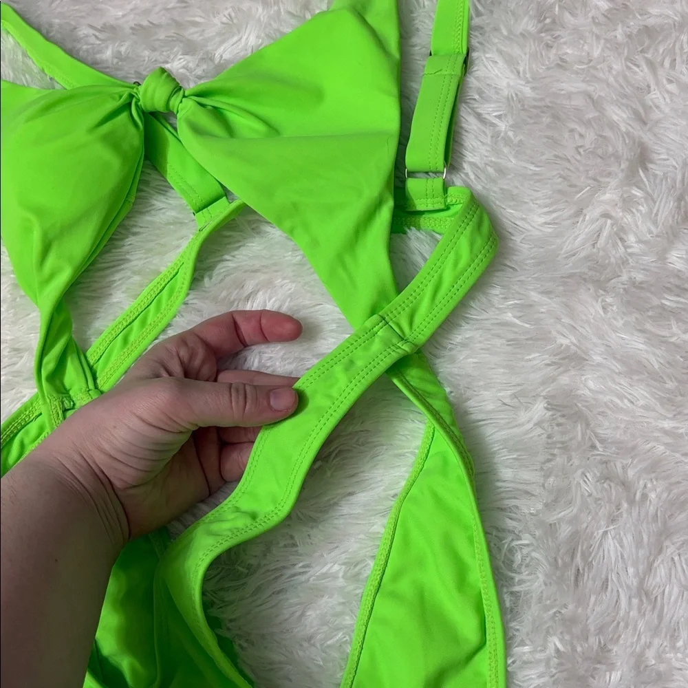 NWOT Bright Neon Green One Piece Cut Out Twist Front High Cut Cheeky Swimsuit M